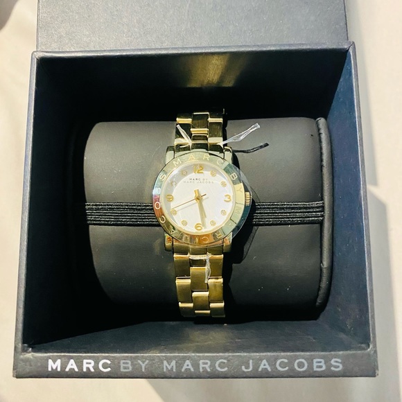 NWT Marc by Marc Jacobs Gold tone watch - Picture 8 of 9